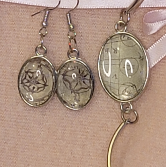 Song of Flowers Bracelet & Earring Set - Picture 8 of 16